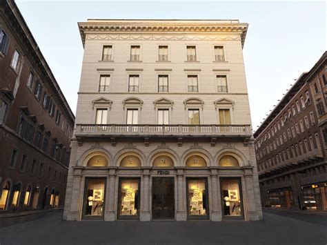 roma palazzo roma fendi